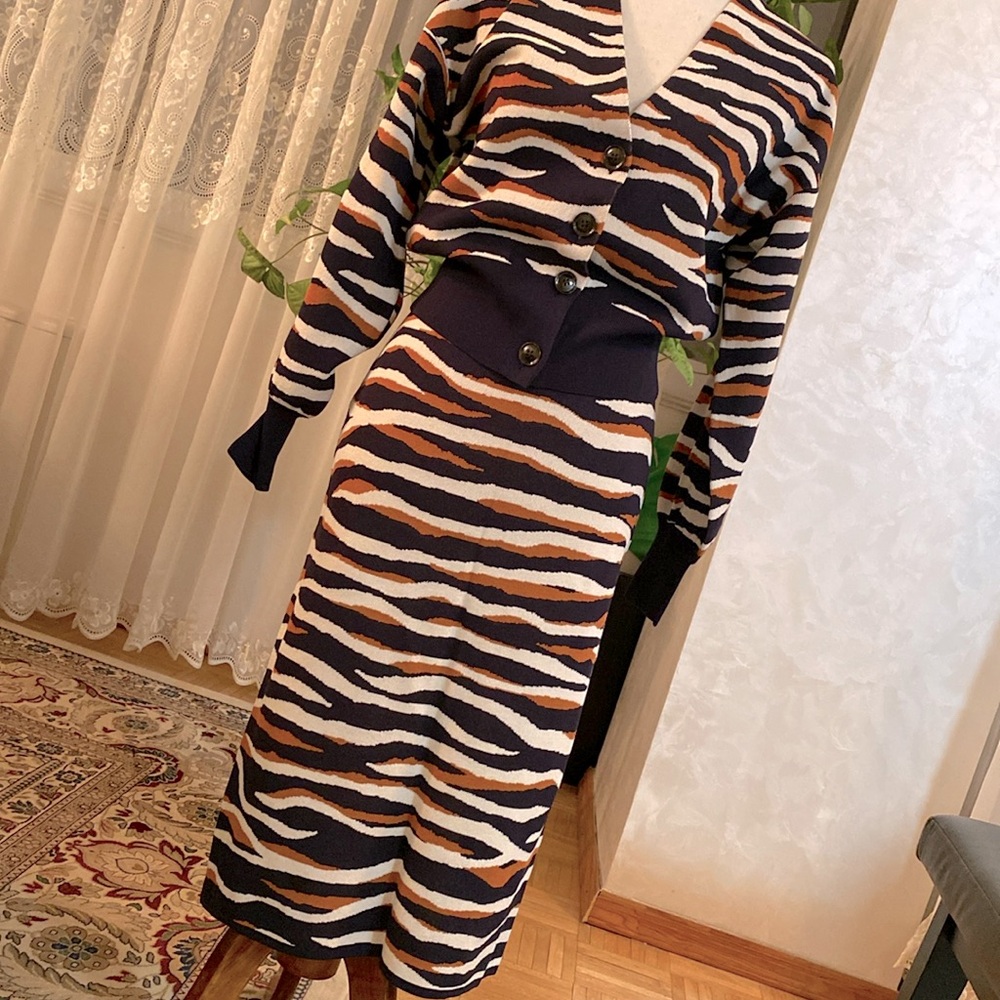 New no tag Ann Taylor cardigan ( Size M) and skirt (Size L) set.